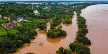 Alerta en localidades de Corrientes debido a la crecida del río Uruguay y Paraná.
