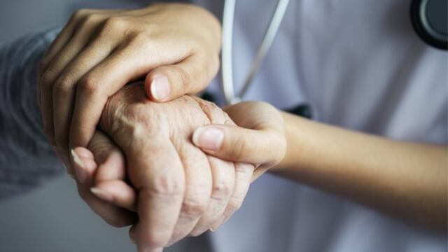 Coronavirus: qué cuidados hay que tener para visitar a adultos mayores