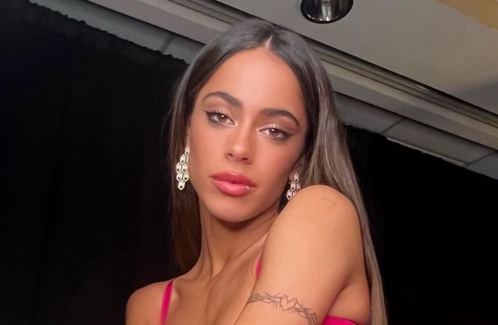La vez que Tini Stoessel unió Balenciaga y Versace en un solo outfit de 151 mil euros