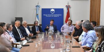 Reunión de senadores del PJ y gremialistas por una reforma previsional en Santa Fe