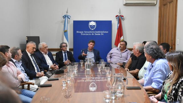 Reunión de senadores del PJ y gremialistas por una reforma previsional en Santa Fe
