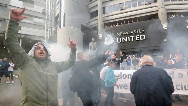 Newcastle United fue comprado por un grupo inversor de Arabia Saudita.