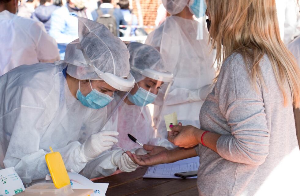 Coronavirus en Córdoba: se registraron 16 fallecimientos y 802 nuevos casos