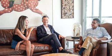 Mauricio Macri se mostró con su primo Jorge, precandidato a jefe de Gobierno porteño. Foto: Twitter/@jorgemacri