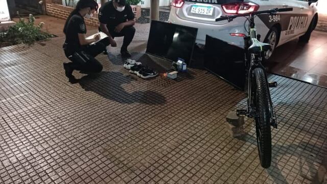 Terminó demorado tras ocultar objetos robados.