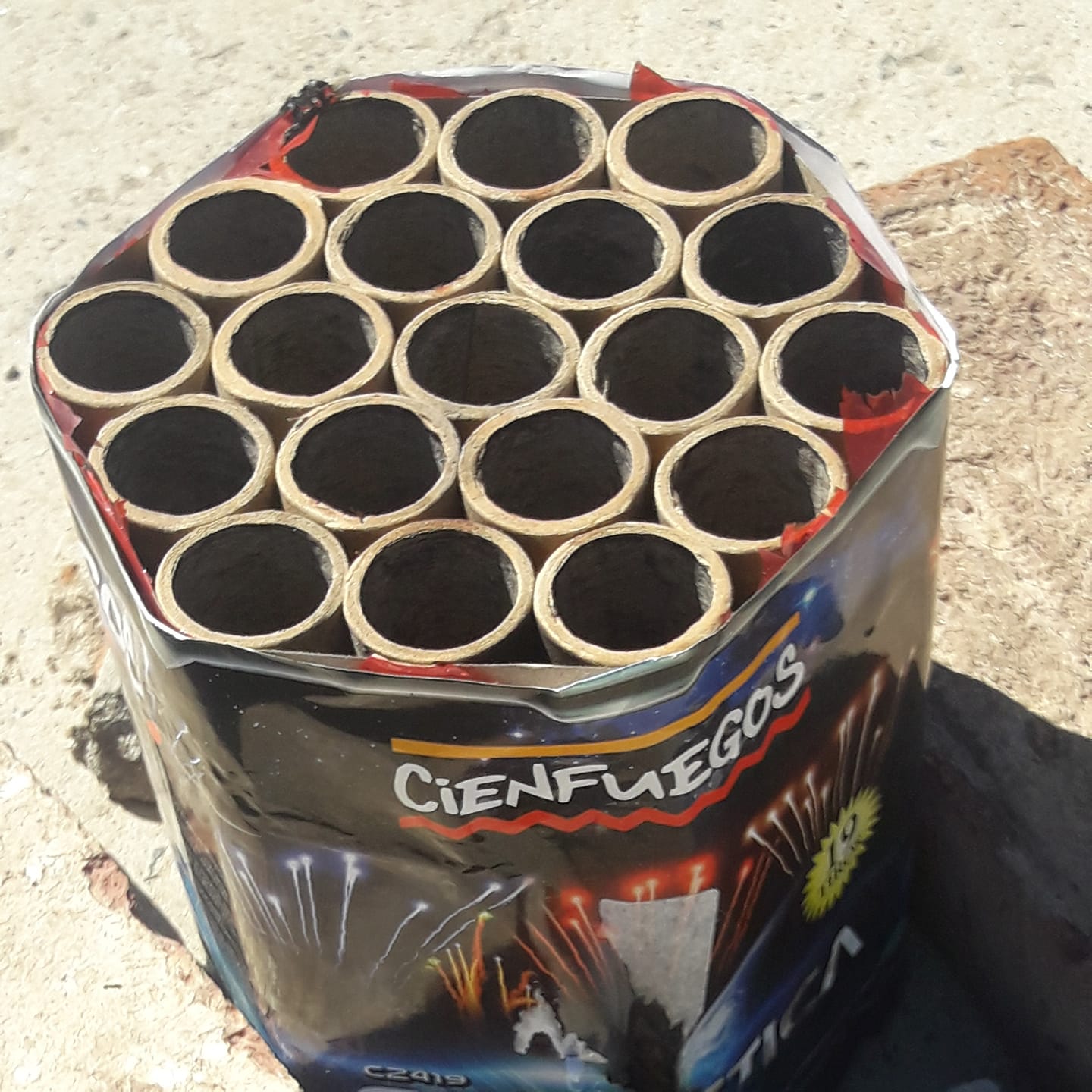 Pese a la ordenanza, siguen arrojando pirotecnia sonora en Rafaela