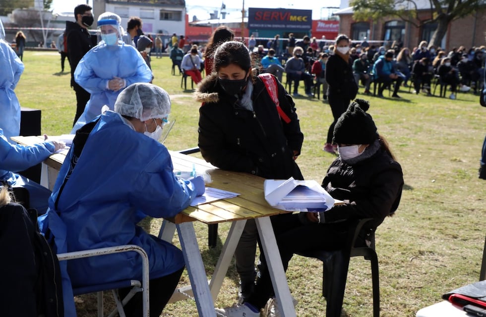 Coronavirus en Santa Fe: confirmaron 1.464 casos y 13 muertes