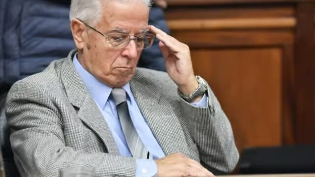 Gustavo Rivas - abogado acusado por abuso y corrupción de menores.