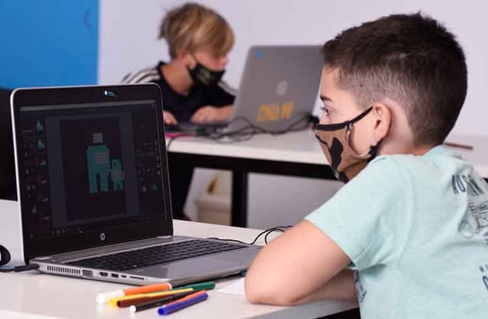 Presentaron EduTec, una iniciativa para achicar la brecha tecnológica
