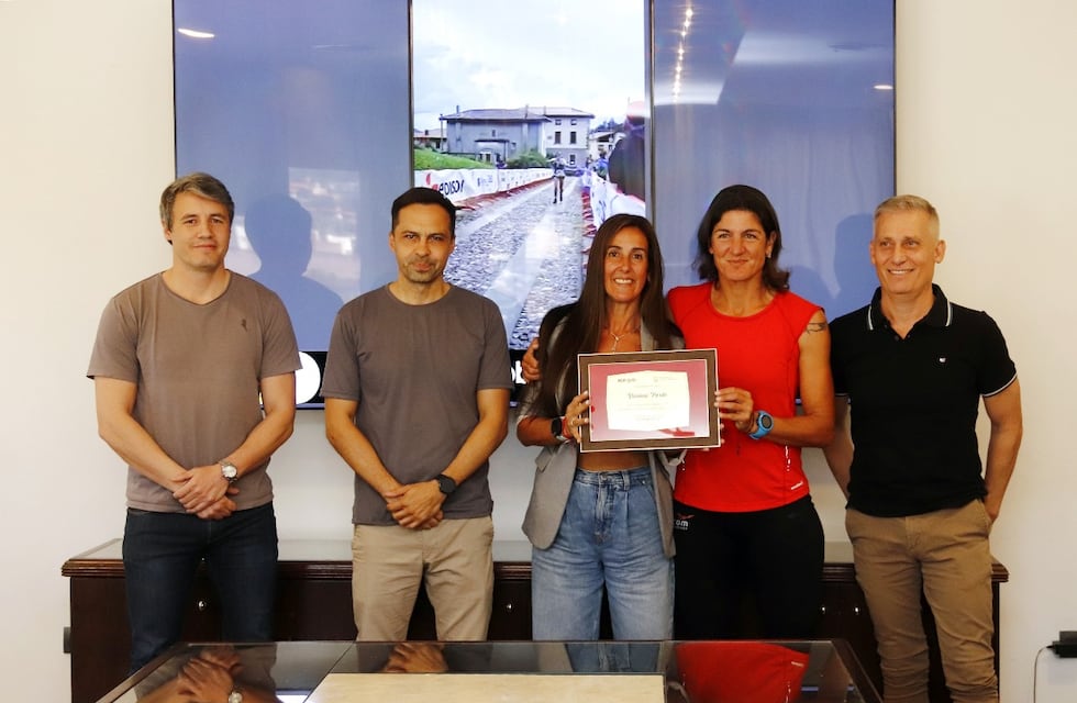 Villa Carlos Paz celebra el logro internacional de Viviana Pardo en Trail Running