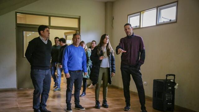 Continúan ejecutándose obras en el Polideportivo de Eldorado.