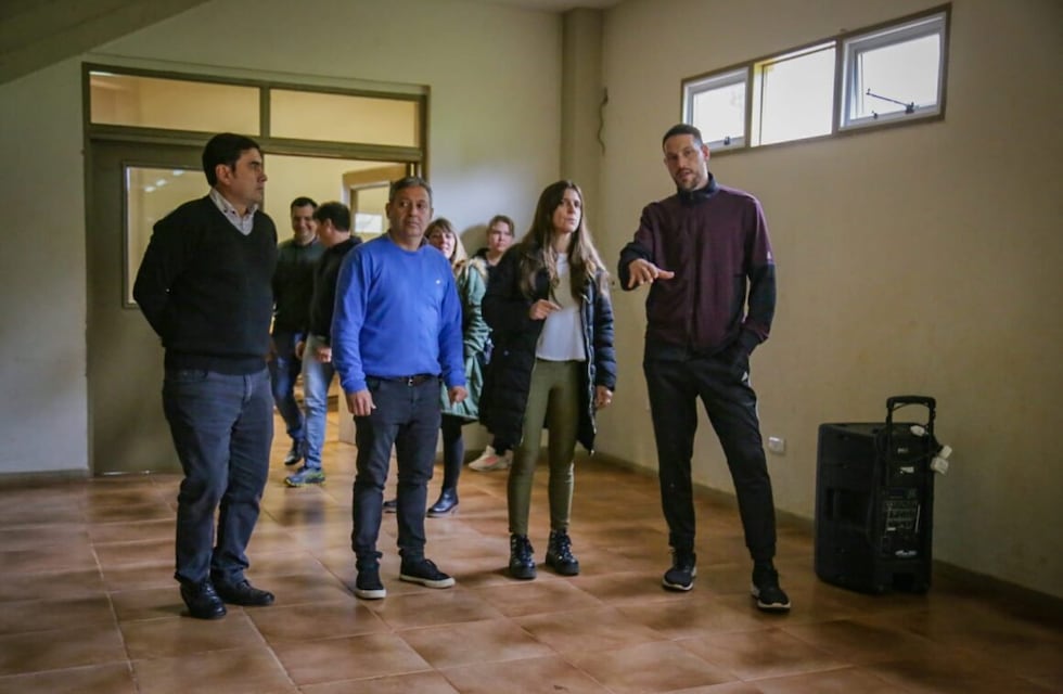 Continúan ejecutándose obras en el Polideportivo de Eldorado