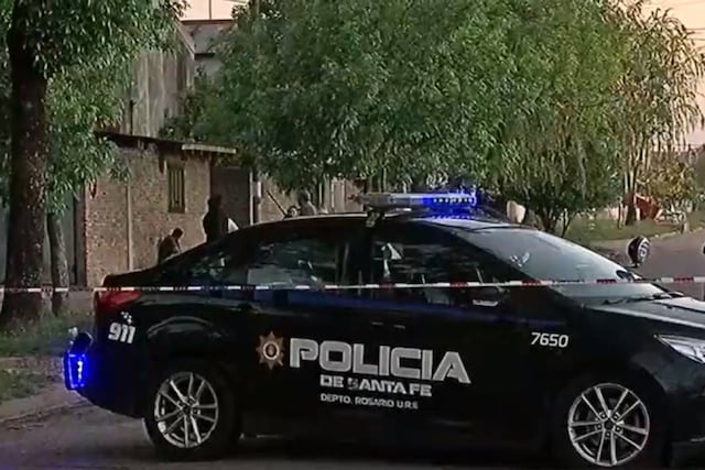 Un joven de 21 años fue atacado a tiros en Granadero Baigorria, cerca de una canchita de fútbol.