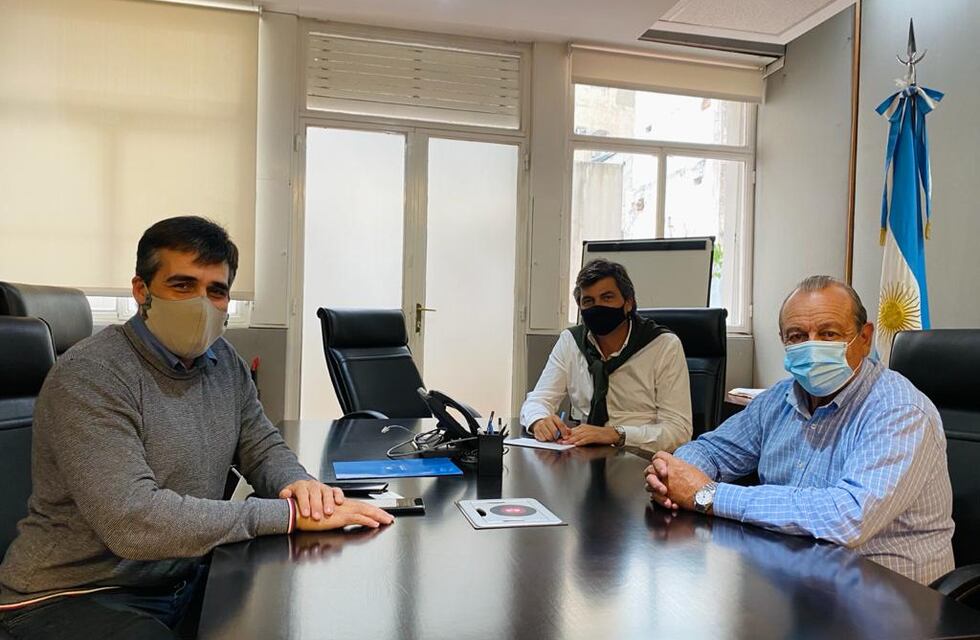 Sánchez en Buenos Aires: Trenes para el Parque Industrial y psicofísicos en la ciudad