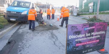 La Secretaría de Planificación e Inversión Pública de Ushuaia, continúa llevando adelante trabajos de mejora en lo calles de la ciudad.
