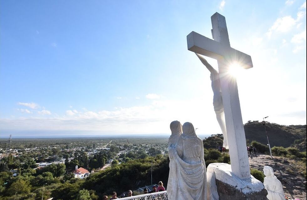 Le pidió hijos al Cristo de la Quebrada y se le cumplió