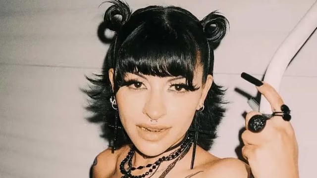 Cazzu visitó “Sex” en su primera salida como soltera, tras su separación de Christian Nodal