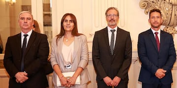 Los nuevos ministros del gabinete del gobernador Carlos Sadir: José Manzur (Salud); Daniela Teseira (Educación); y Leandro Álvarez (Ambiente y Cambio Climático). También asumió Diego Cussel como fiscal de Estado.