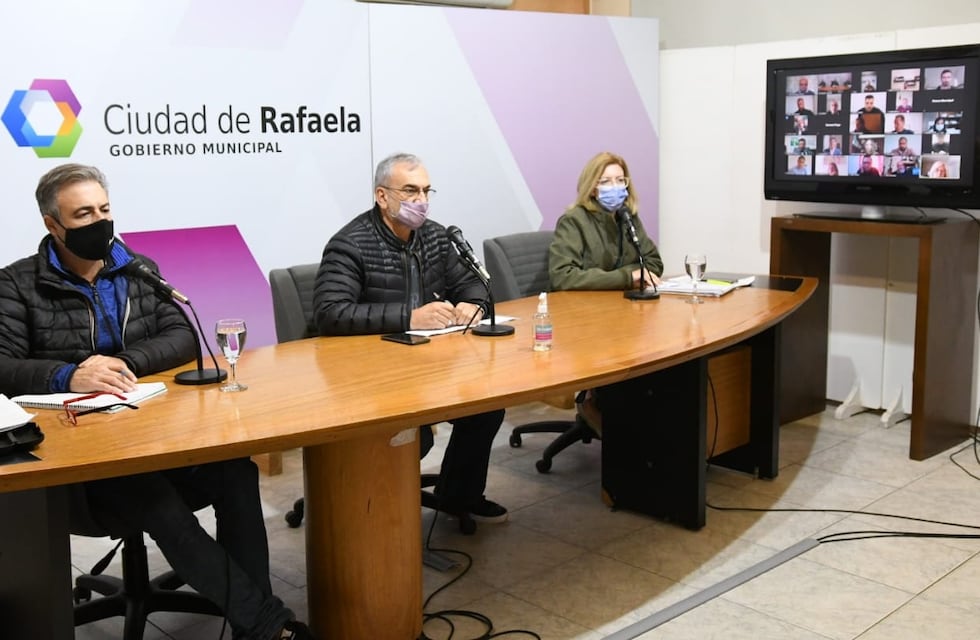 Castellano propone extender el horario de vacunación: “de noche o los fines de semana”