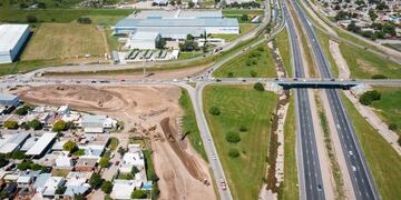 Capdevila y Circunvalación, acceso con modificaciones, por obras.