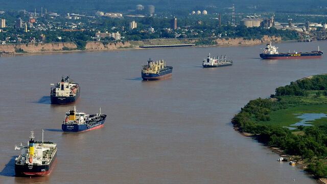 El cese de actividades por 24 horas le pone un freno a la carga de barcos en las terminales.