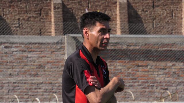 Alejandro Sepúlveda dejó de ser DT de Sporting. Foto: https://www.facebook.com/CASportingOk