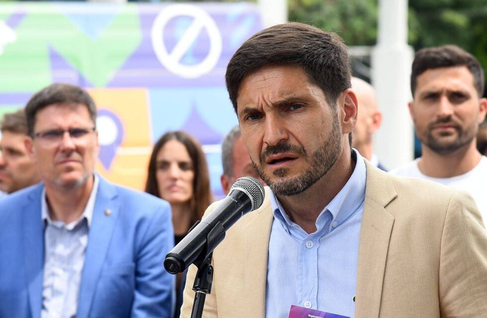 Maximiliano Pullaro ratificó descuentos a docentes que hicieron paro en Santa Fe