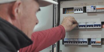 Unos ocho sectores de Córdoba sufrirán cortes de luz durante este sábado.