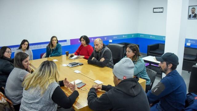 Realizaron un reunión técnica para avanzar con el techado de la pista de patinaje sobre hielo
