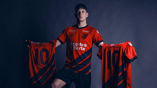 El ex Belgrano, Bruno Zapelli, con la 10 del Paranaense (Prensa Athletico P.)