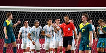 La Selección sub-23 cae en su debut en los Juegos Olímpicos ante Australia.