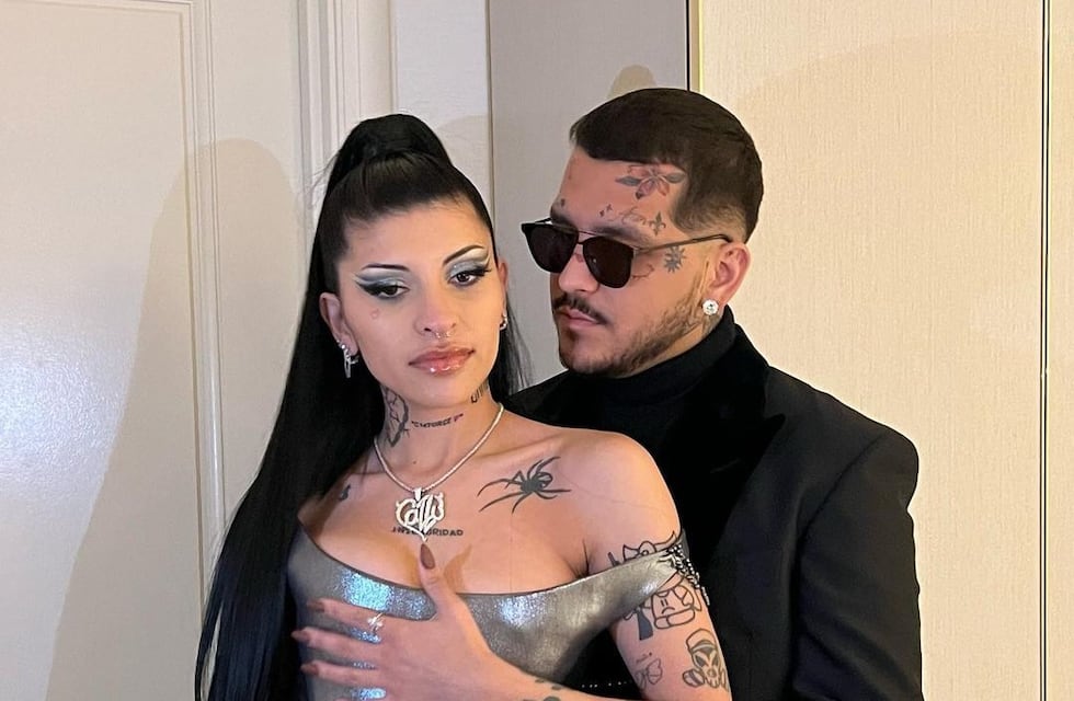 El excéntrico look de 3 millones de pesos que usó Cazzu en una romántica noche con Christian Nodal