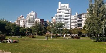 El Parque de las Colectividades es uno de los principales espacios verdes de la costa central para disfrutar al aire libre.