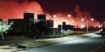Incendio en Alta Gracia, en cercanías de Falda del Carnen. Pudo ser contenido (Gentileza)