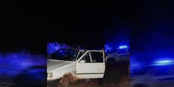 Robaron un auto, intentaron escapar y terminaron detenidos