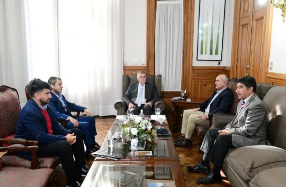 Jaldo mantuvo un nuevo encuentro con los intendentes radicales Alejandro Molinuevo, Sebastián Salazar y Mariano Campero