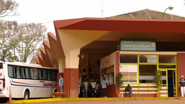 Vieja terminal de ómnibus de Eldorado.