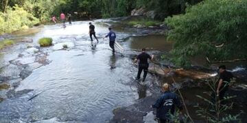 Investigan la muerte de un hombre que falleció ahogado en el arroyo Tacuruzú de San Pedro.