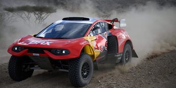 Loeb se quedó con la etapa 2 del Dakar 2022.