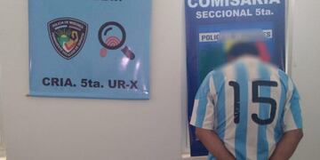 Un hombre terminó detenido por amenazar a su vecino con un arma de fuego.