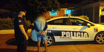 Uno de los jóvenes detenidos por efectivos de la Policia de Misiones.