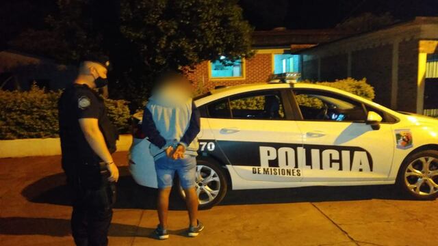Uno de los jóvenes detenidos por efectivos de la Policia de Misiones.