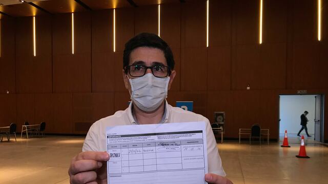 Juan Pablo Caeiro, médico infectólogo del Hospital Privado, de los primeros en ser vacunados en Córdoba.