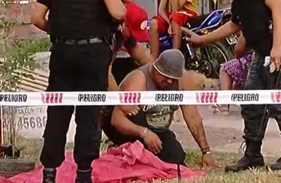 Ejecutaron a un chico de 16 años mientras jugaba a la pelota en la zona oeste