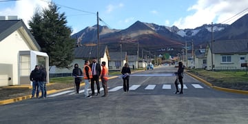 Se inauguró la pavimentación de Calle Cabo Grananiello