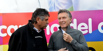 Eduardo "el Gato" Romero junto a Mauricio Macri en la campaña de 2015. (La Voz/Archivo)