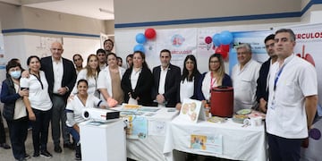 Se organizaron charlas y material educativo para aumentar la conciencia sobre la tuberculosis y su tratamiento.