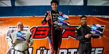 El joven piloto Uriel Aldabe representó a la provincia en la Fórmula 1.