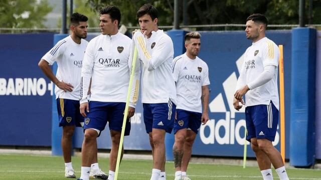 El plantel de Boca, contra el Consejo de Fútbol. (Prensa Boca)