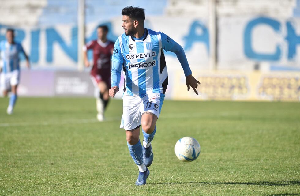 Racing de Nueva Italia recupera a Diego Jara; y espera al Nano Martínez